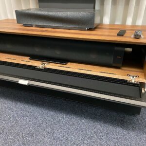 WD-Oensingen-AG_SwissHD_AV-Moebel_Naim_Mu-so-2nd_Generation_Klipsch_Soundbar_LG_TV-3