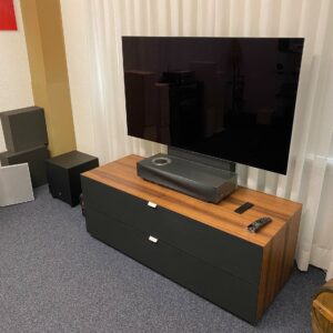 WD-Oensingen-AG_SwissHD_AV-Moebel_Naim_Mu-so-2nd_Generation_Klipsch_Soundbar_LG_TV